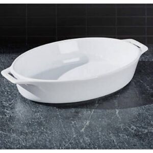 Staub Ceramic 4.22QT Oval Baking Dish- White